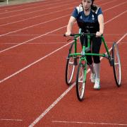 participation à un stage regroupant javelot et courses fauteuil