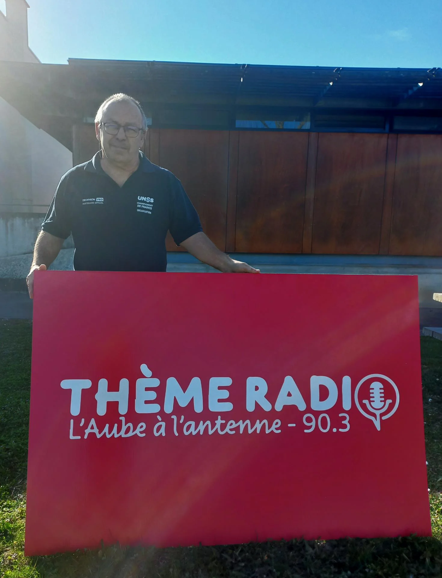 Thème radio 90.3